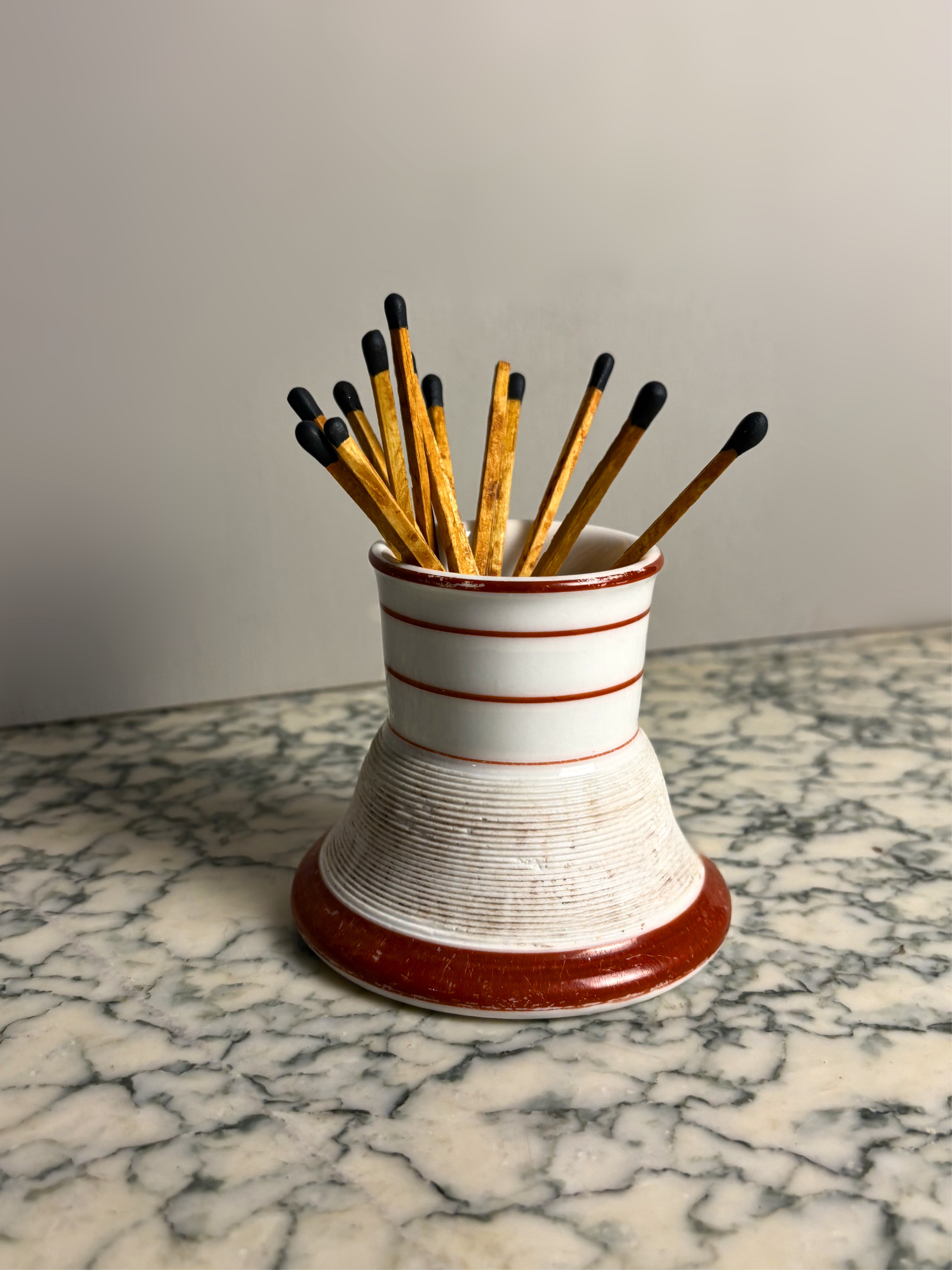 French porcelain pyrogene - classic red & white